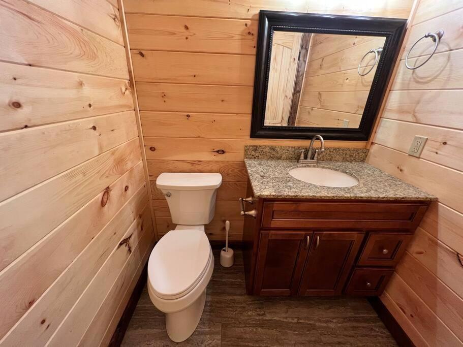 * * 4 Master Bedrooms, Views, Theater, Arcade, Evc ガトリンバーグ エクステリア 写真